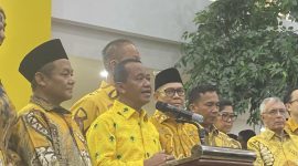 Ketua Umum Dewan Pimpinan Pusat (DPP) Partai Golkar Bahlil Lahadalia dalam acara halal bihalal Partai Golkar di Kantor DPP Partai Golkar, Jakarta Barat, Rabu (16/4/2025).(KOMPAS.com / IRFAN KAMIL)