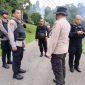 Kapolresta Maluku Tengah bersama anggotanya - Foto: Res Malteng 