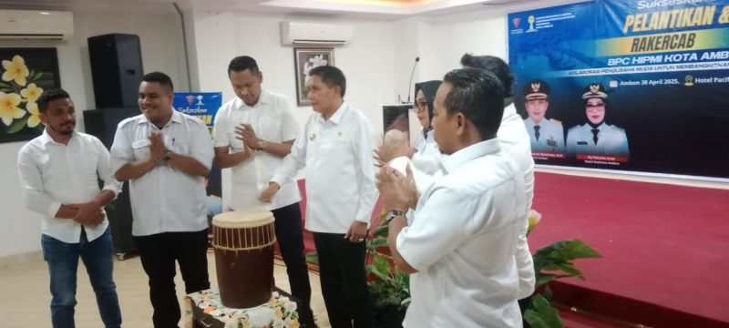 Walikota membuka Rakercab HIPMI Kota Ambon (Foto:Gusti)