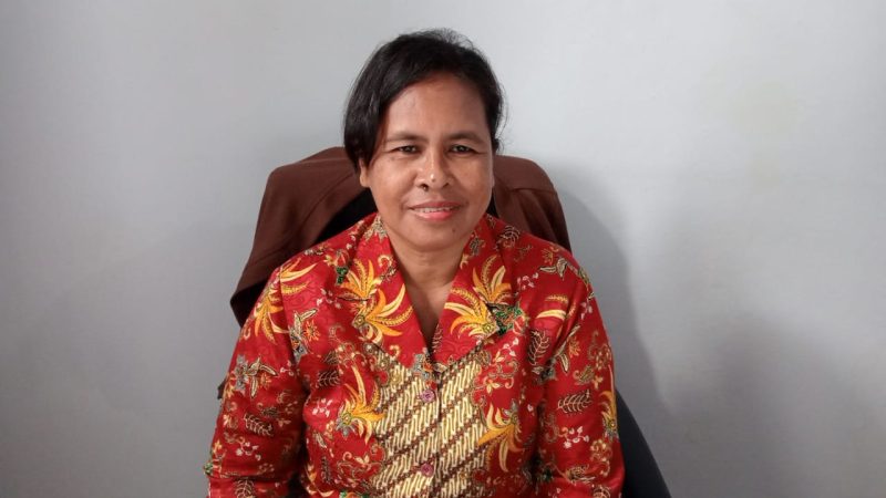 Kepala SMP Negeri 38 Maluku Tengah, Lintje C. Patty, S.Pd., M.Si
