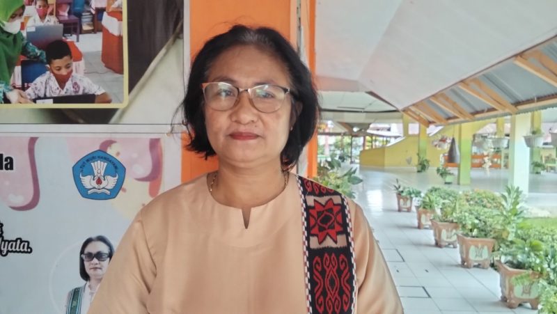 Kepala SD Negeri 30 Ny. M. Wila dida, S.Pd