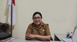 Kepala Sekolah SMP Negeri 12 Ambon, Sarah Warella, S.Pd