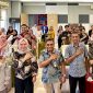 Kepala Dinas Kominfo Sandi Kota Ambon, Dr. Ronald H. Lekransy, ST., M.Si. Bersama dengan peserta Workshop (Foto:ist)