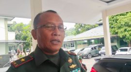Komandan Korem 151/Binaya, Brigjen TNI Raffles Manurung, S.I.P saat diwawancarai Jurnalis Sakamena News