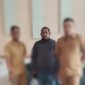 Helmy Laisatamu bersama Dua orang Penyidik dari Inspektorat Kota Ambon, saat dikunjungi, Senin 8 Desember 2025